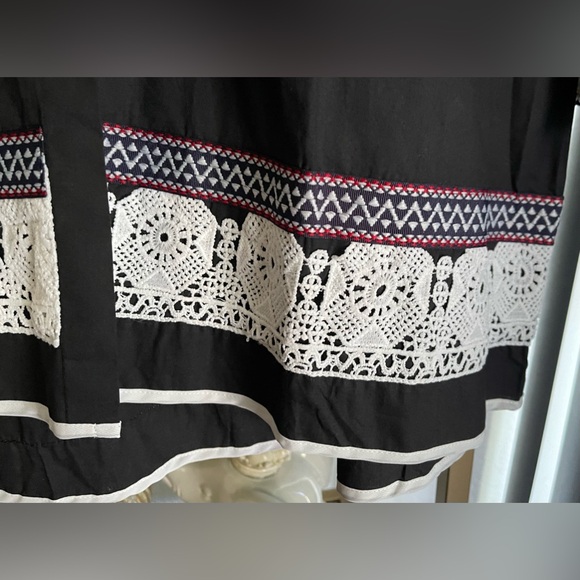 Black Elegant Embellished Linen Jacket | New | 16 | Couer de Vogue - Picture 4 of 11